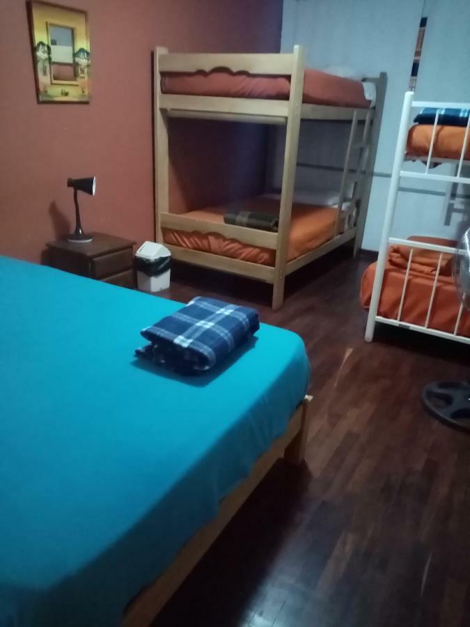 Casa Hualpa Ostello *